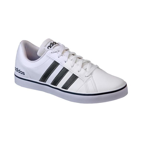 tenis adidas estiloso
